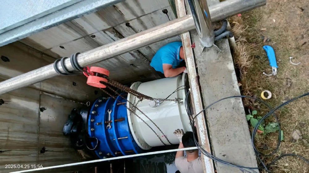 超大DN800流量計安裝現場！信任與質量！